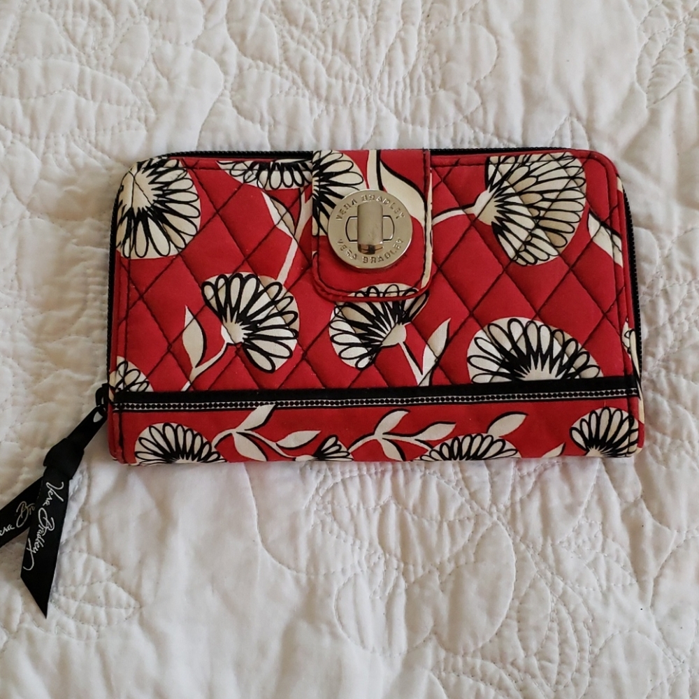 Vera Bradley Deco Daisy wallet